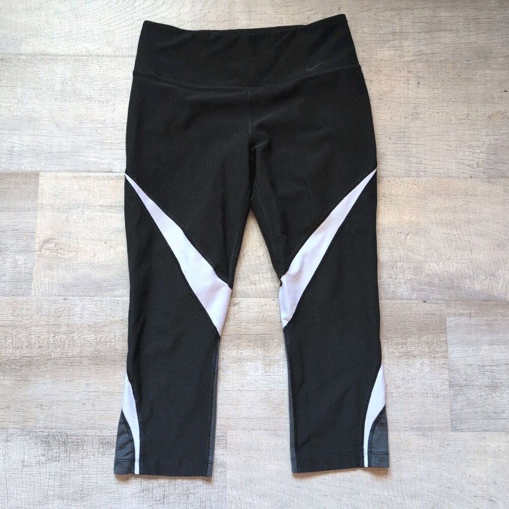 NIKE DRY-FIT LEGGINGS WOMEN'S S CAPRI HI RISE MEDIA POCKET BLACK GRAY ⭐️EUC⭐️